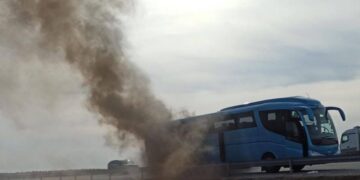 Pożar autokaru pod Siedlcami! Szkolna wycieczka jechała do Warszawy