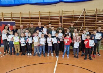 Warsztaty modelarskie i spotkanie z historią w Śmiarach.