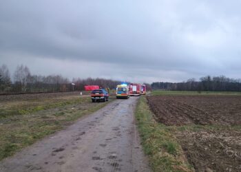 Wypadek na przejściu kolejowym w Aleksandrowie. Śmierć 59-letniego mężczyzny.