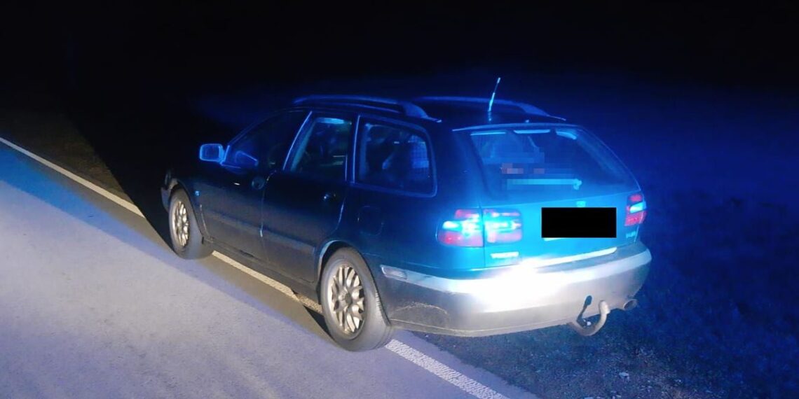 Nietrzeźwy kierowca zatrzymany w Długowoli, ponad 2 promile alkoholu we krwi.