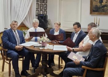 Narodowe czytanie Kordian w muzeum Henryka Sienkiewicza w Woli Okrzejskiej.