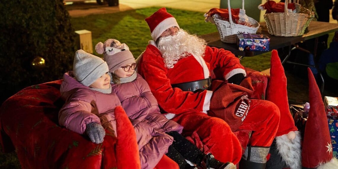Rozświetlenie choinki na Placu Sikorskiego w Siedlcach.