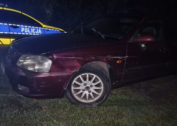 Kolizja na DK-63. Kierowca Kii miał prawie 2 promile i zakaz prowadzenia do końca życia