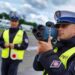 Policja rusza z kontrolami prędkości. Na drogach pojawią się oznakowane i nieoznakowane radiowozy